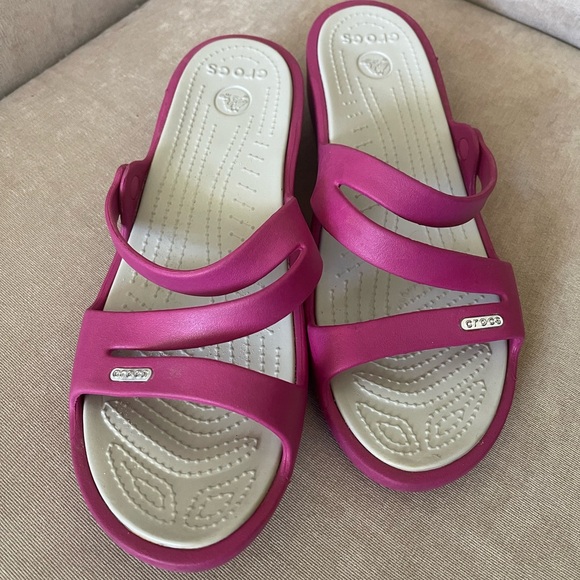 CROCS Shoes - CROCS Women's Fuchsia Slide Sandals